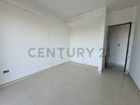 Gral Hornos 2700, Piso 0