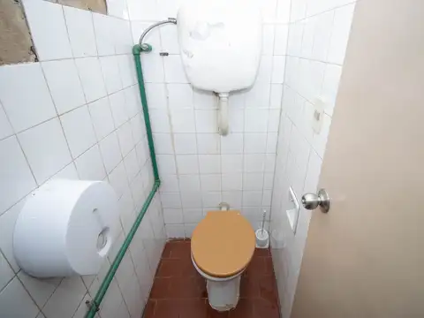 Local en Venta 95 años