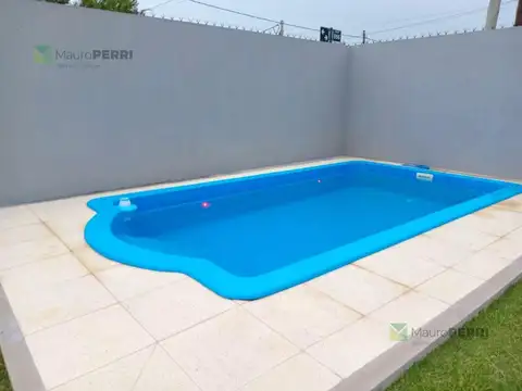 Casa en Venta con 2 cocheras