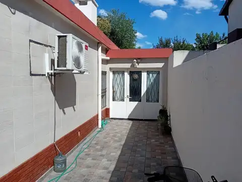 Casa 3 ambientes con 1 baño