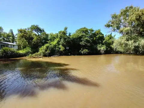 Rio / Arroyo  Antequera 2 Lotes 100