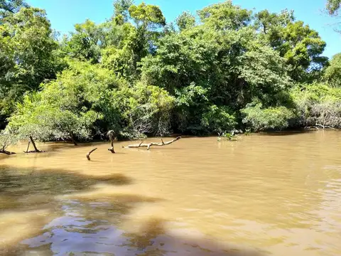 Rio / Arroyo  Antequera 2 Lotes 100