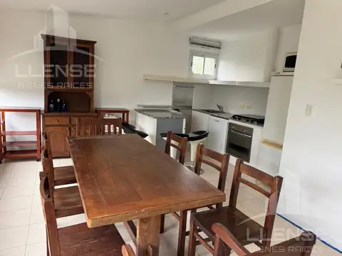 Casa 6 ambientes con 3 baños