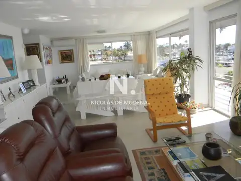 Departamento en Venta de 5 ambientes