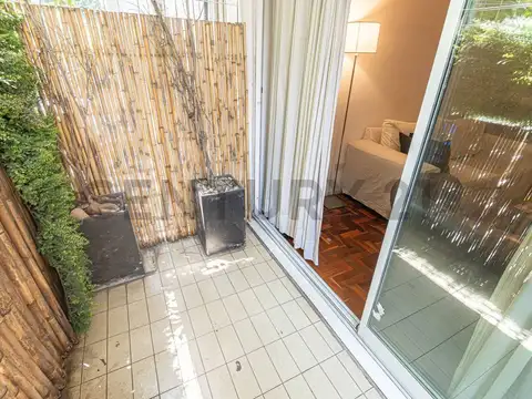 Ugarteche y Cabello 3000, Piso 0