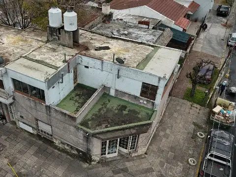 VENTA CASA MULTIFAMILIAR Y LOCAL VILLA LUZURIAGA