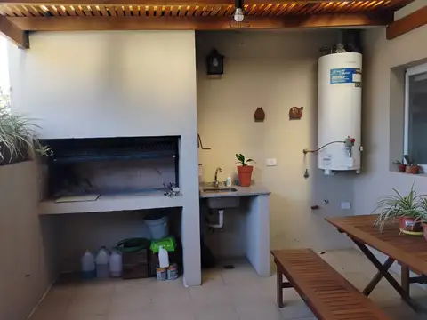 Departamento en Alquiler con 1 cocheras