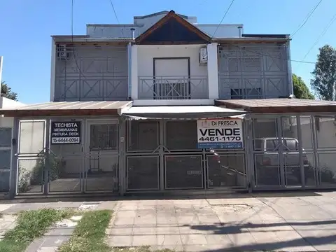 AMPLIO DUPLEX 3 AMB. CON PATIO Y COCHERA * NUEVO VALOR*