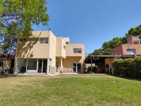 Casa en Venta en Roldan, USD 250.000