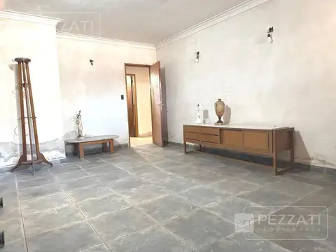 Chalet y departamento independiente. Garage. Jardin. Z/ Chauvin