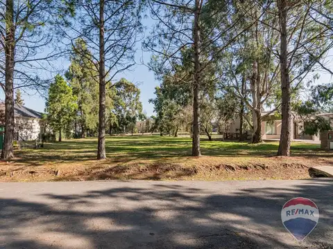 LOTE EN VENTA EN MIRALAGOS