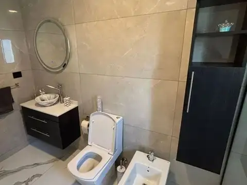 Depto Tipo Casa 4 ambientes con 2 baños