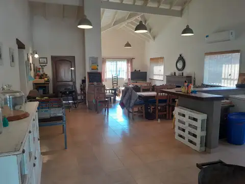 Casa en Venta en Barrio Exaltacion, USD 225.000