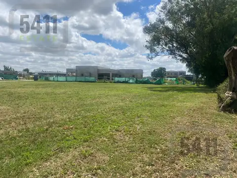 Terreno en Venta 24  mts Frente