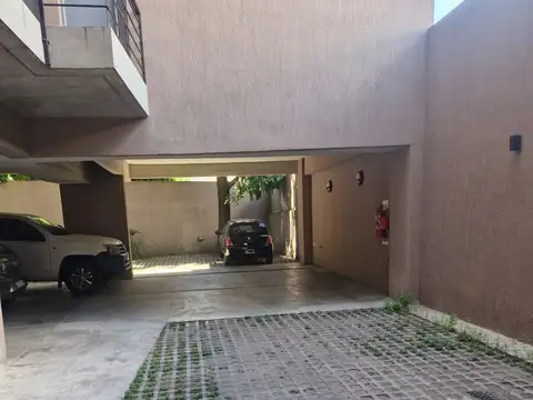 Simón De Iriondo 1400, Piso 2