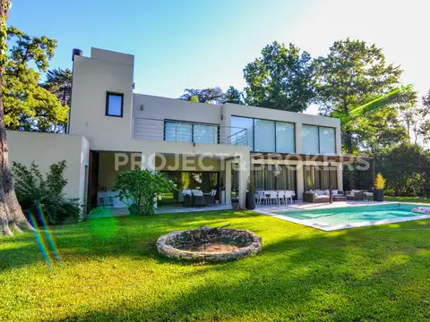 Casa en Venta de 5 dormitorios