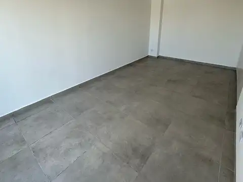 Oficina en Alquiler al Norte