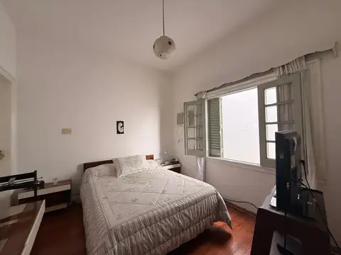 Casa 5 ambientes con 1 baño