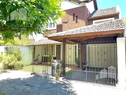 VENTA CASA SEIS AMBIENTES CASTELAR SUR APTO CREDITO
