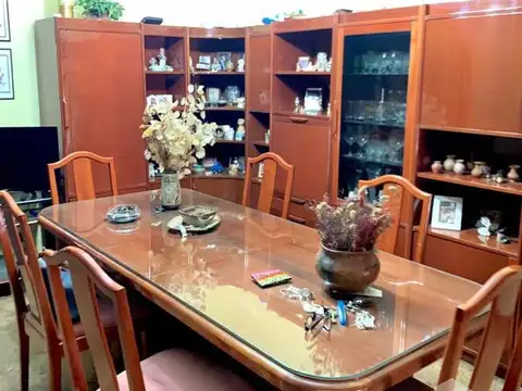 Casa en Venta en Castelar Sur, USD 240.000