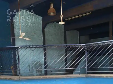 Camino de cintura esquina Mercedes