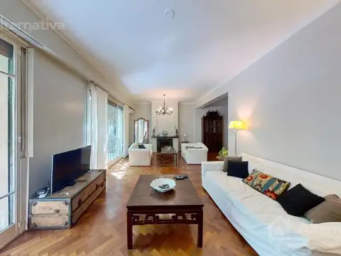 Echeverria  al 3000 entre Conesa y Zapiola