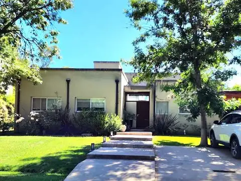 IMPECABLE PROPIEDAD IDEAL VIVIENDA