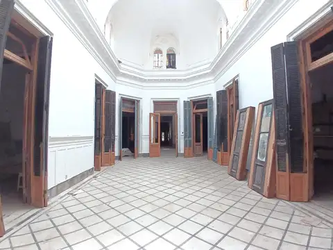 Casa en Alquiler en Monserrat, USD 10.000