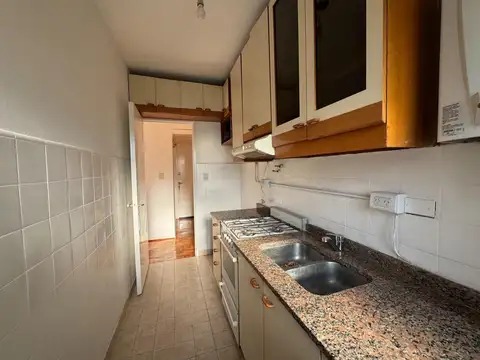 Departamento en Venta en Chacarita, USD 78.000