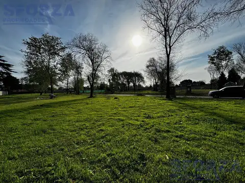 Terreno en Venta 25  mts Fondo