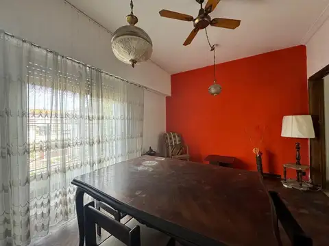 Depto Tipo Casa en Venta 60 años