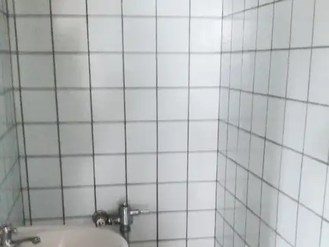 OPORTUNIDAD OFICINA A RECICLAR PISO DE 46,38 M2