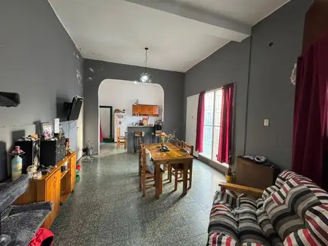 Depto Tipo Casa en Venta 46 años