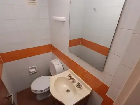 Depto Tipo Casa 4 ambientes con 2 baños