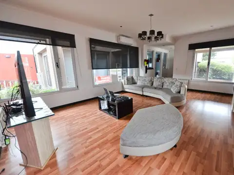 Casa 3 ambientes con 3 baños