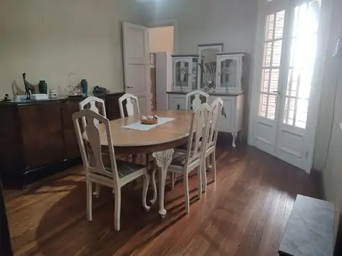 Depto Tipo Casa 6 ambientes con 1 baño