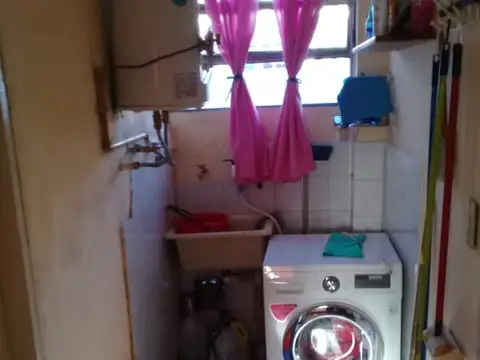Depto Tipo Casa 2 ambientes con 1 baño