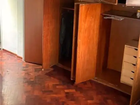 Av. Independencia 3800, Piso 1