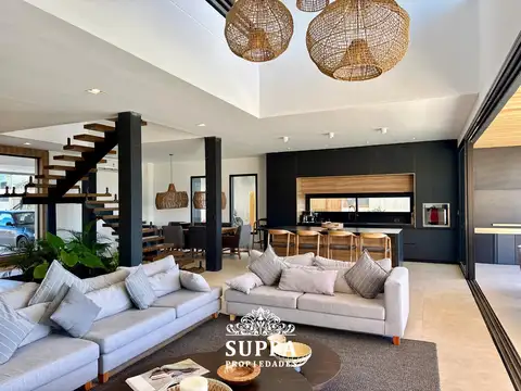 Casa en  venta Puertos del lago