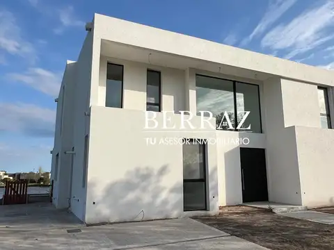 Casa Venta 5 Dormitorios Barrio El Canton Golf Lote de 824 m2 Escobar