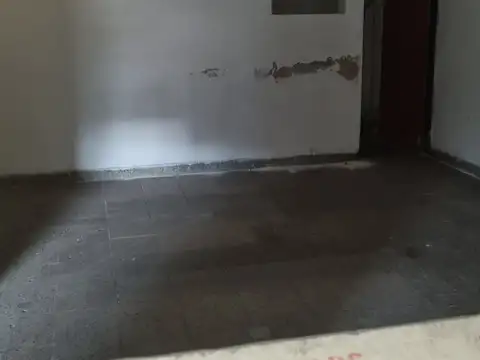 Avenida Presidente Arturo Umberto Illia 4800, Piso PB