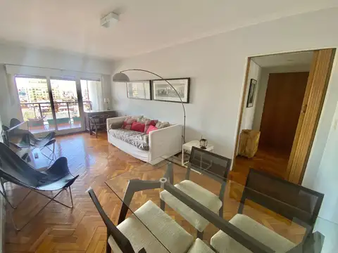 Hermoso y amplio 2 amb con espectacular vista. Todo luz. Amoblado.