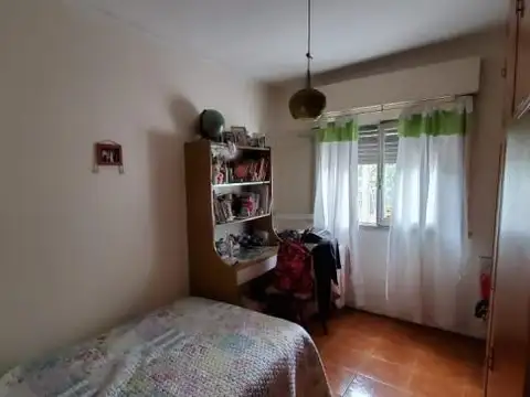 Depto Tipo Casa 4 ambientes con 1 baño