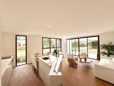 Casa en Venta en Pilar del Este - Santa Elena, USD 250.000