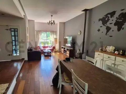 Intendente Dastugue 4000, Piso 0