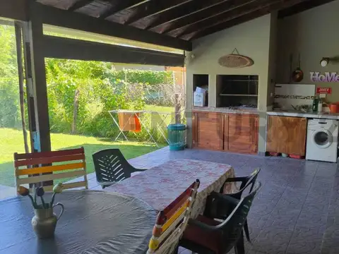 Casa 4 ambientes con 1 baño