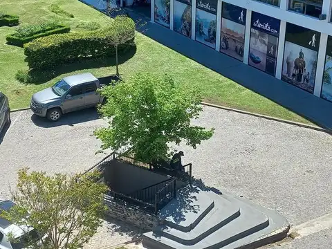 Oficina en Venta con 1 cochera