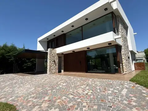 Casa en Venta en Fincas de Hudson, USD 690.000