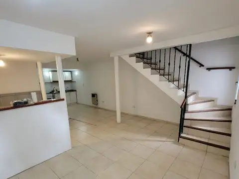 Venta de departamento tipo ph 4 ambientes caseros sin expensas!