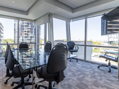 Oficina en Alquiler al Este